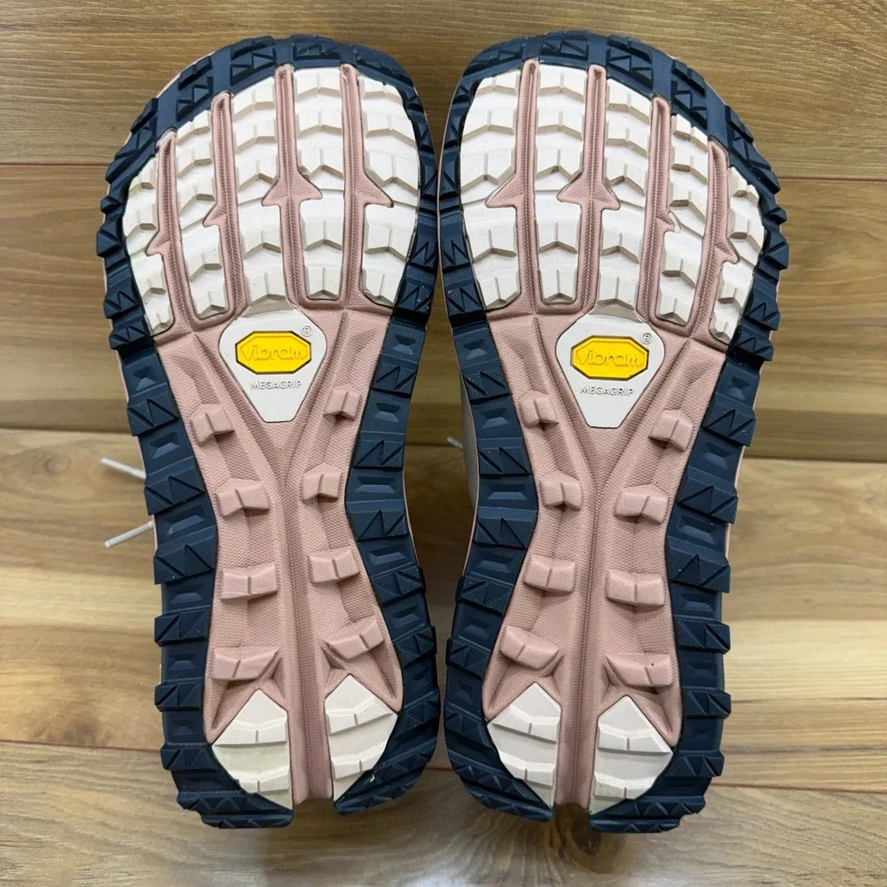 ALTRA Olympus 5 Mid Gore Tex Mens 11.5 Hiking Outdoor Vibram Megagrip Sand